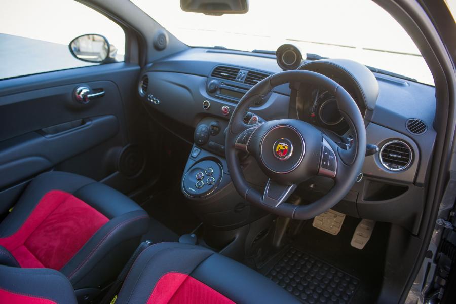 Торпедо Abarth 595 Competizione (312) 2013 года  (JP) (фото 5 из 27)